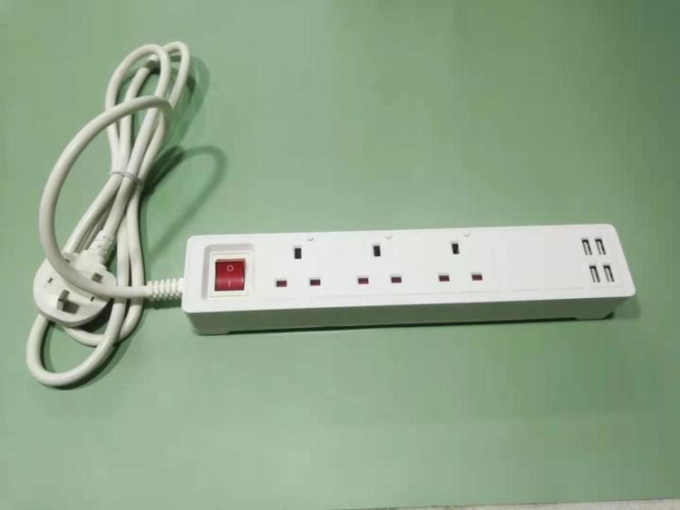 UK,EU US UNIVERSAL STANDARD intelligent row plug and USB jack can support fast charging