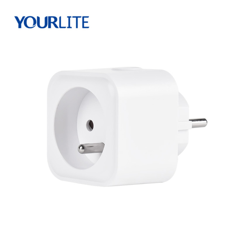 French Type Power Energy Monitor Outlet Plug